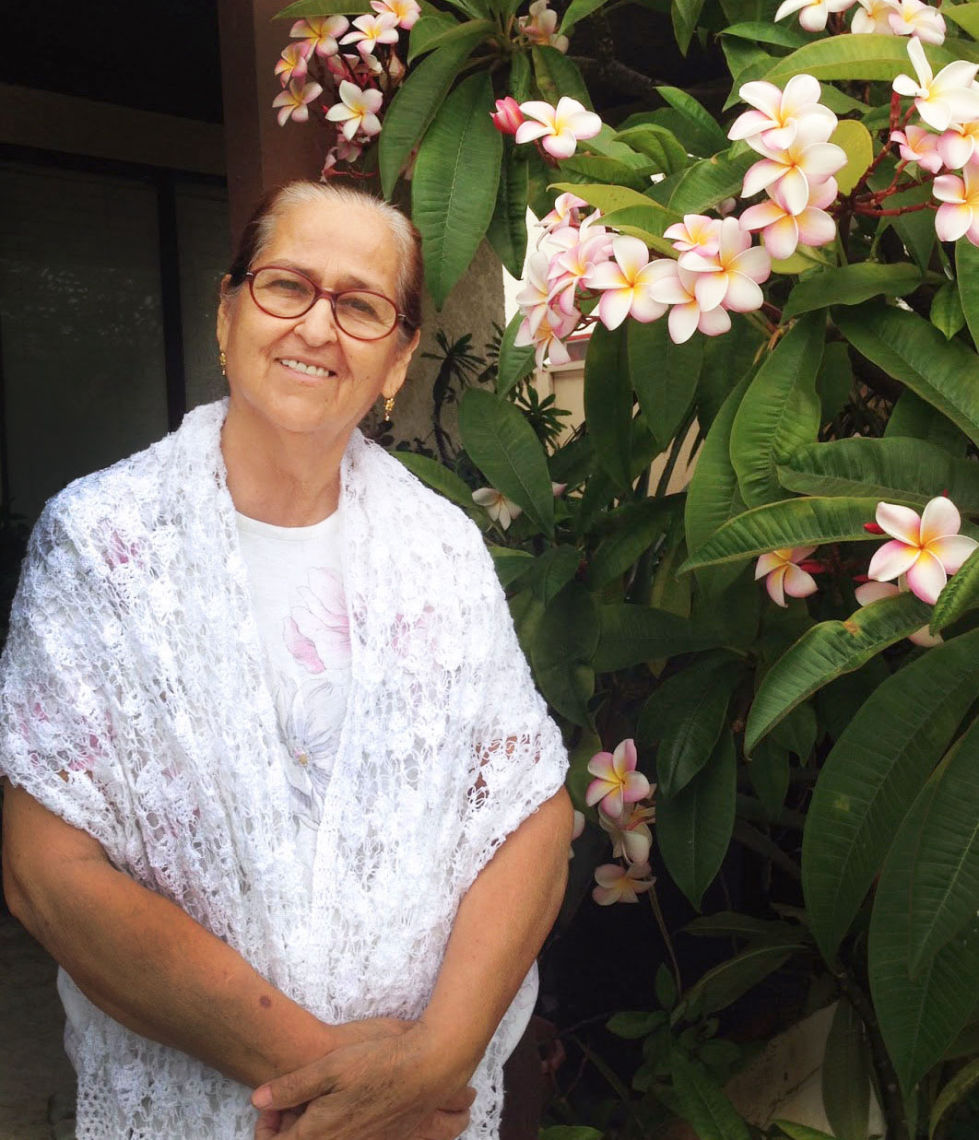 maywood homeowner isabel salazar viramontes in front of her cacaloxuchitl tree vv manip