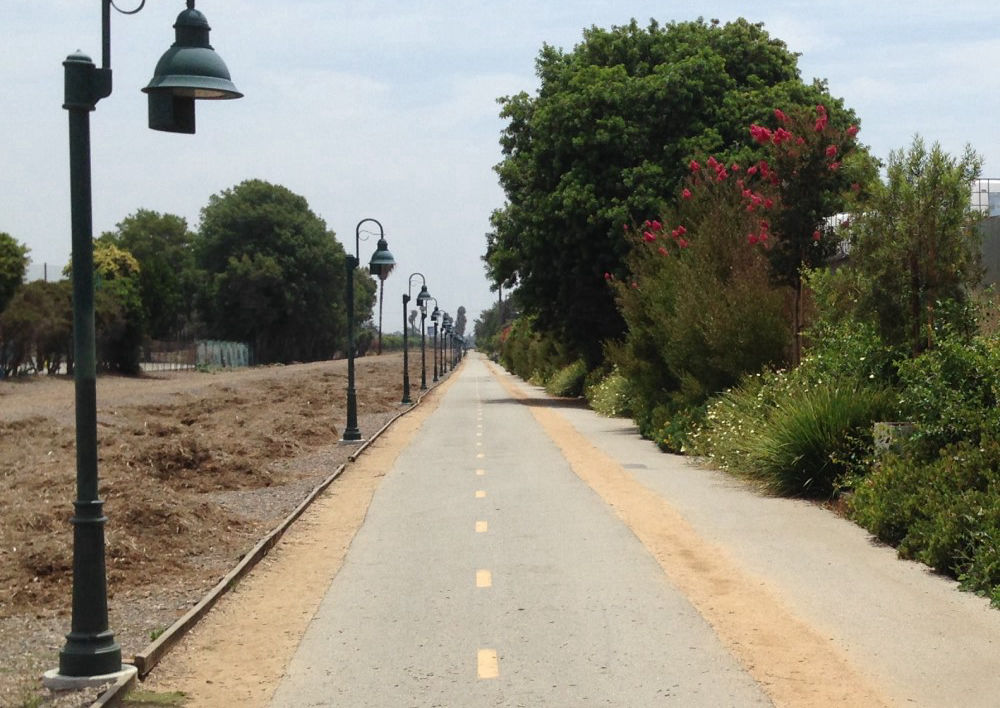 bellflower paramount bike trail